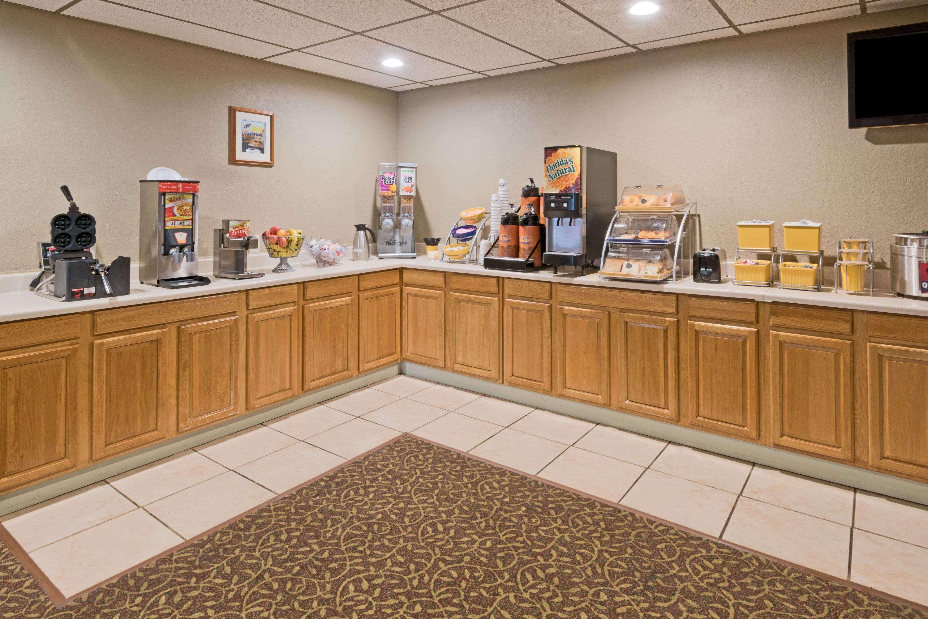 Days Inn By Wyndham Batavia Darien Lake Theme Park Luaran gambar