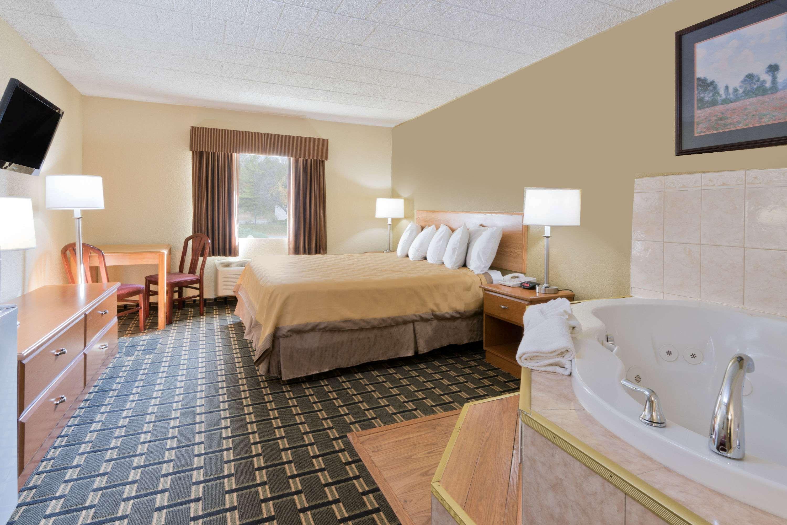 Days Inn By Wyndham Batavia Darien Lake Theme Park Luaran gambar